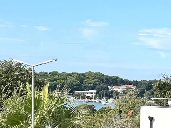 Blick von der Villa auf die Bucht von Banjole